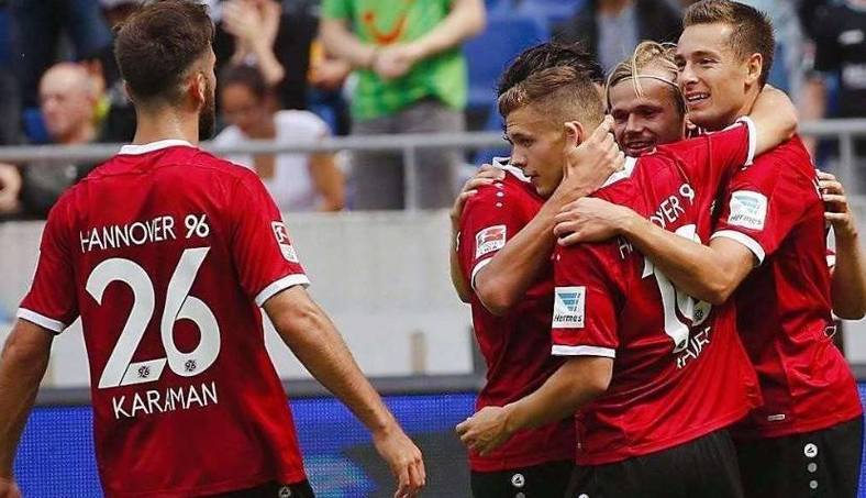 今夜德国杯焦点战,俄克拉荷马雷霆回应争议,赛场秩序良好,心理建设被强调(俄克拉荷马州旅游景点) 今夜德国杯焦点战,俄克拉荷马雷霆回应争议,赛场秩序良好,心理建设被强调(俄克拉荷马州旅游景点)