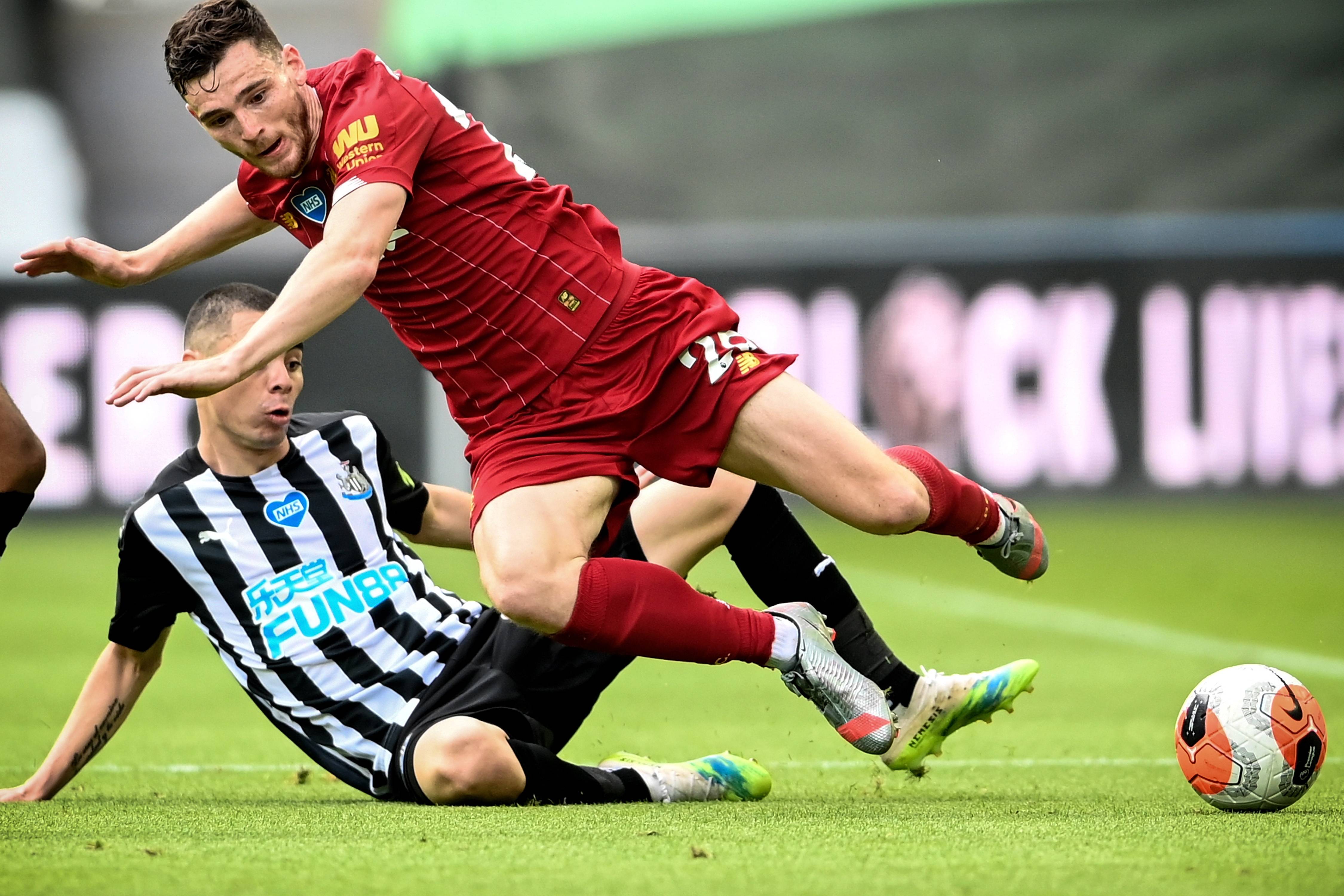 包含字母哥赛事官方发布赛况扑朔迷离新规，利物浦争议不断！的词条