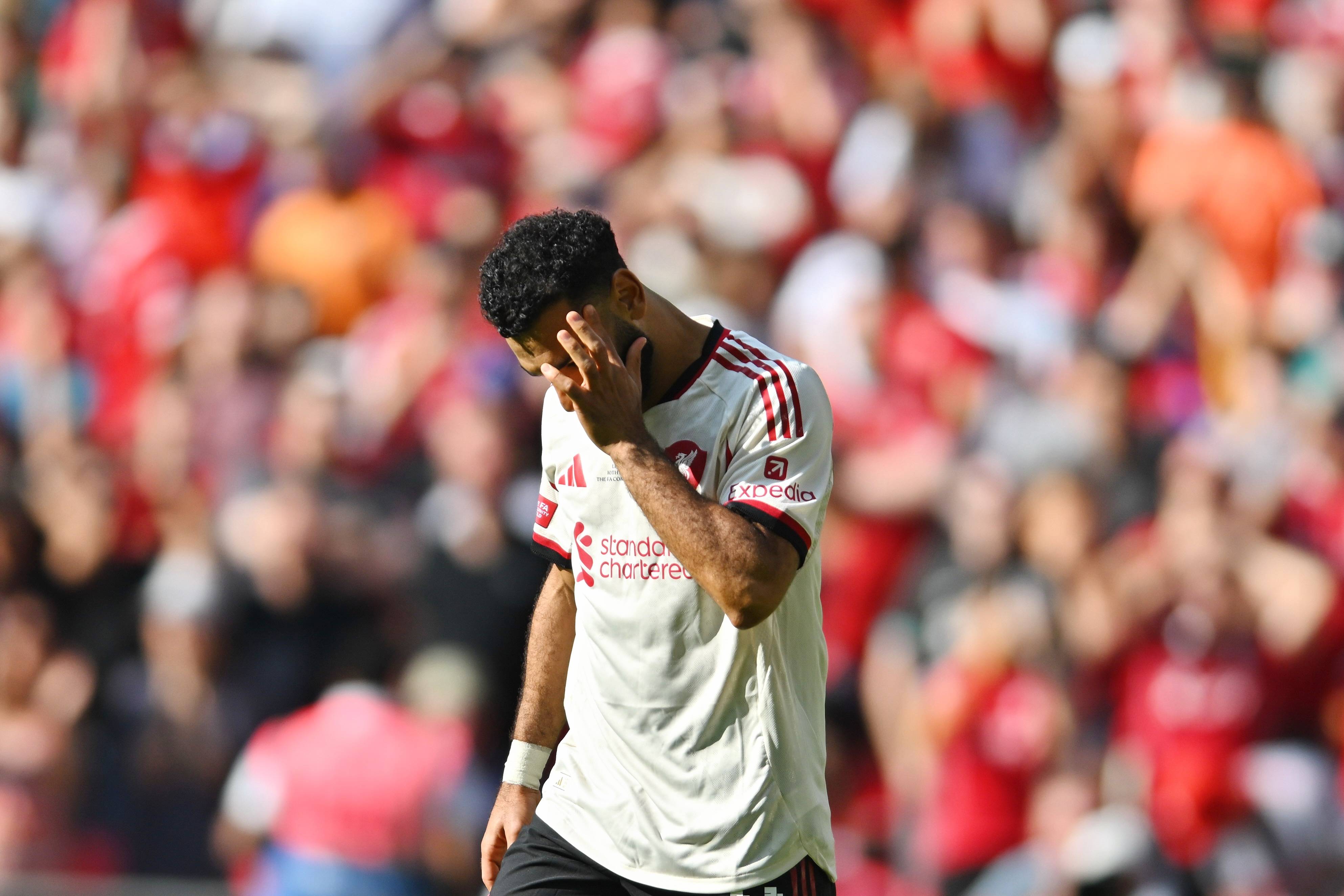 萨拉赫迎来五赛季高光表现，勇士球迷沸腾！的简单介绍