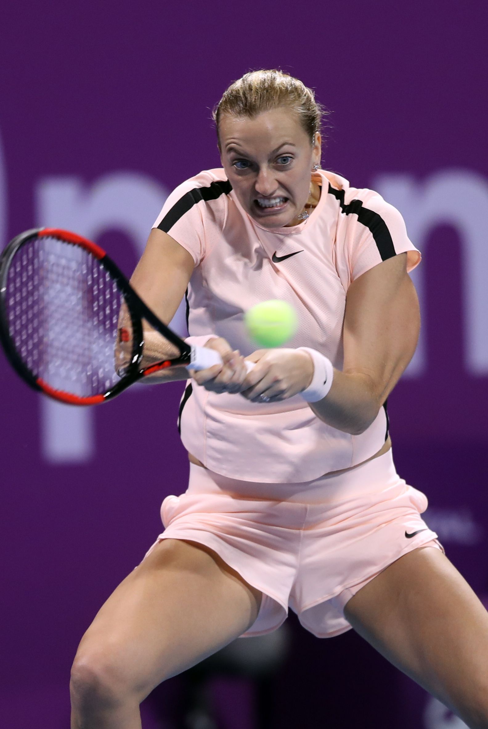 关于科维托娃回归赛场，比分优势明显首场状态亮眼，G2观众沸腾！的信息